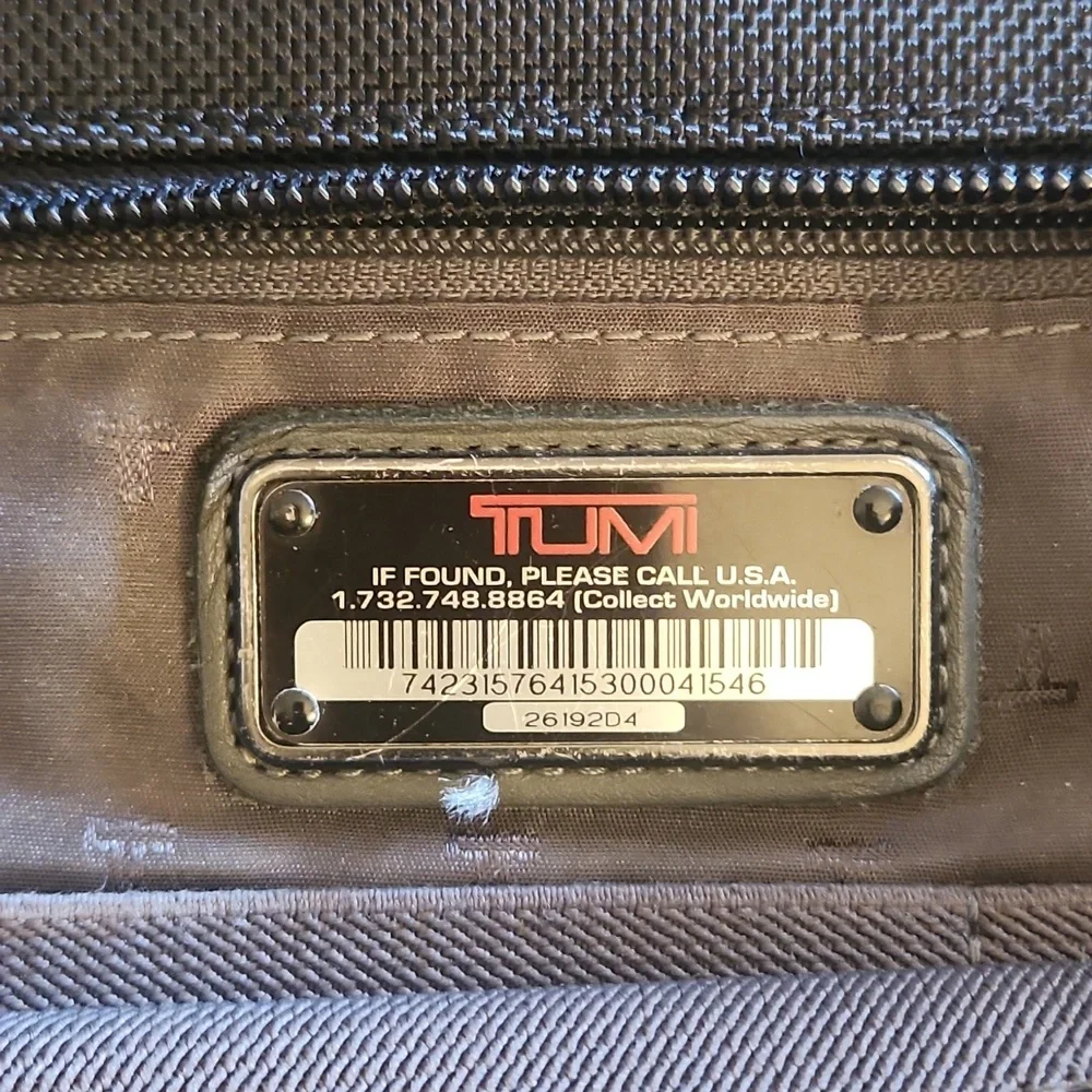 Tumi Expandable Briefcase Messenger Travel Pilot Laptop Bag Nylon Black!